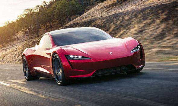 Tesla Roadster e-mobilitas