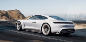 Porsche Taycan e-mobility elektromos autozas luxus