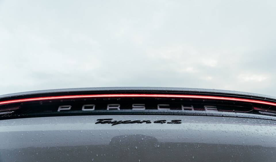 A Porsche Taycan negyedéves rekordot döntött