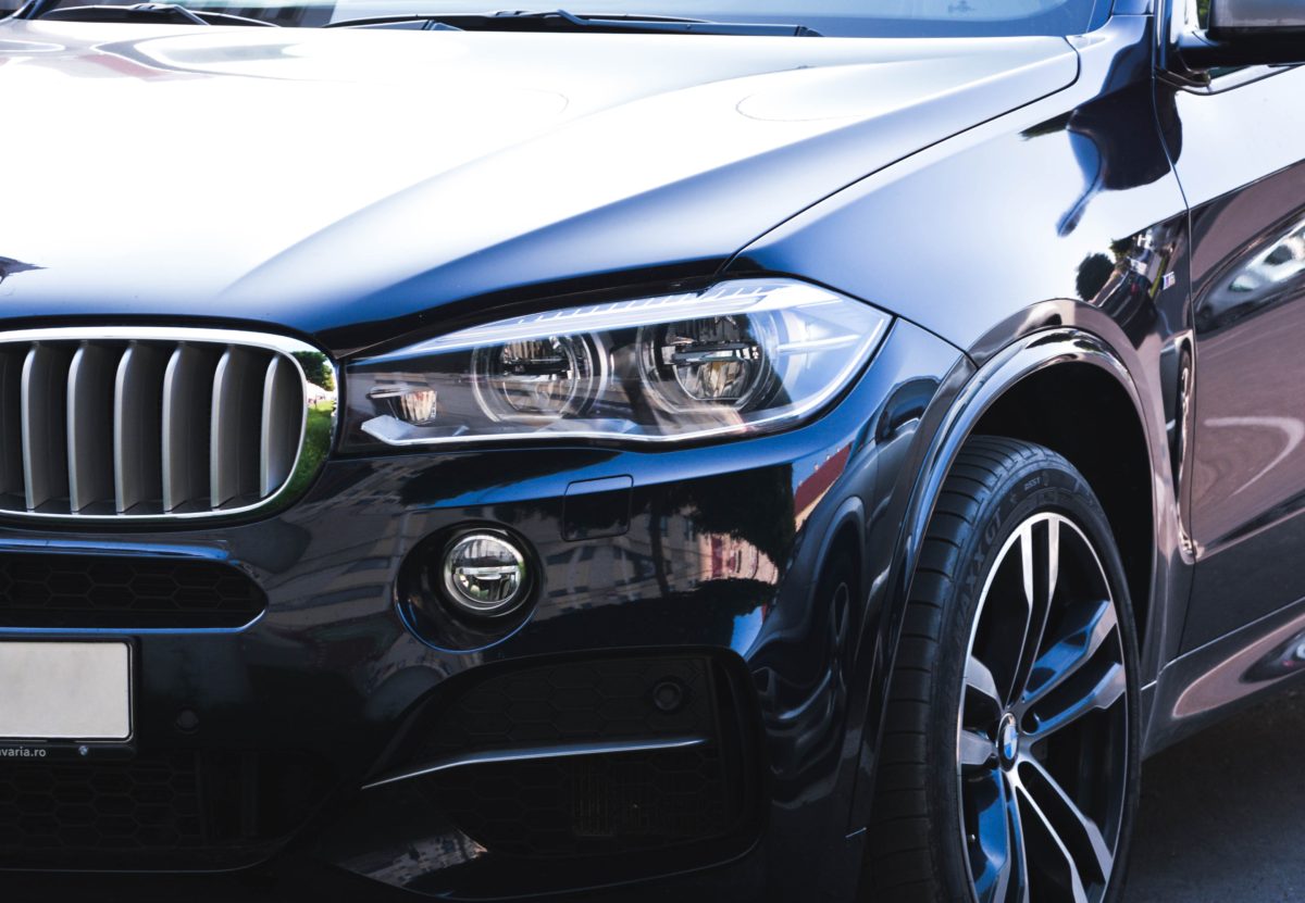 A BMW elektromos autókra cseréli dízel járműveit