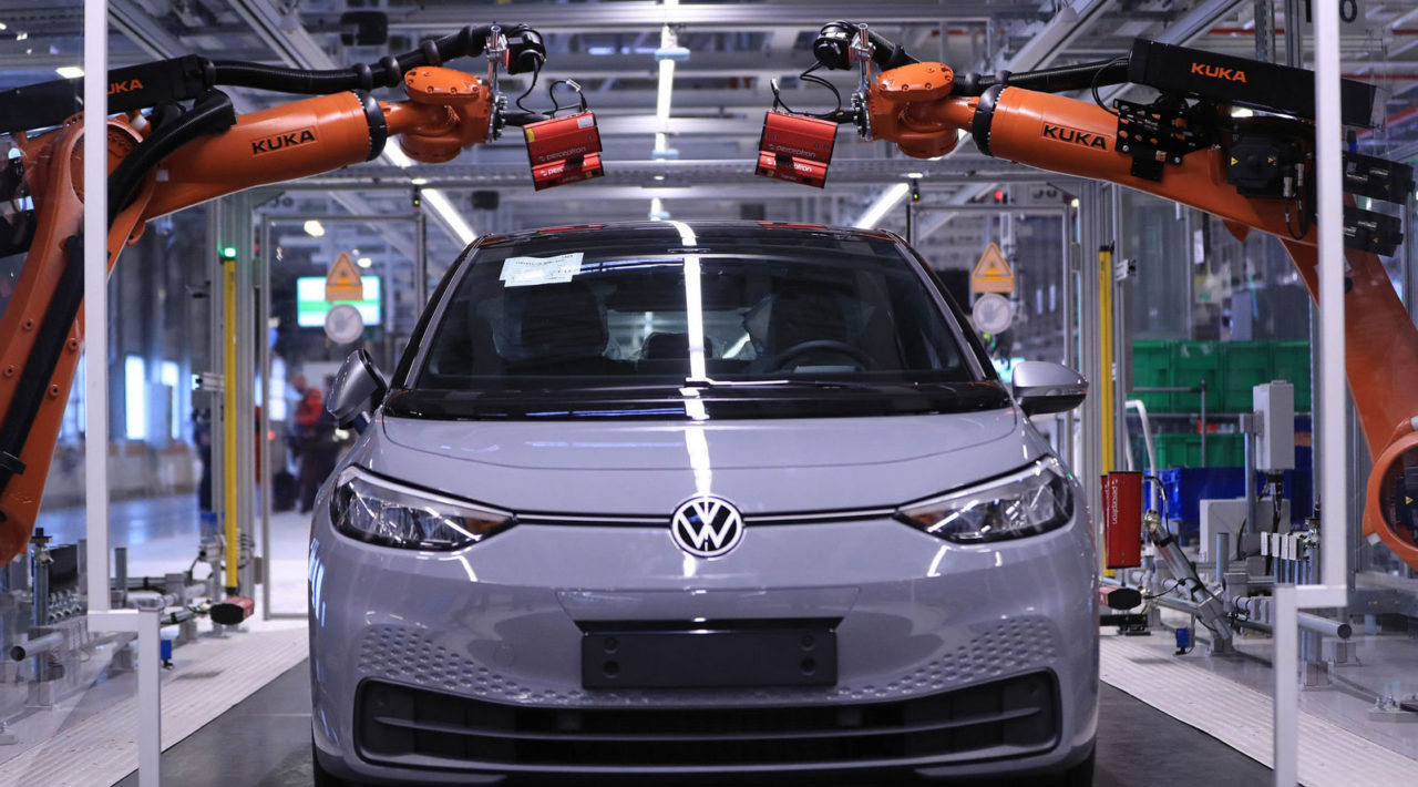 A Volkswagen felhagy a benzines sportautók gyártásával
